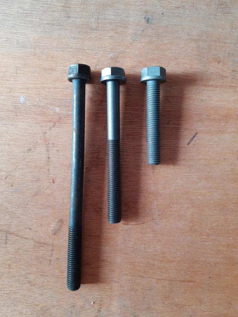 Tornillo de culata motor Cummins 6BT