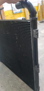 Radiador o Enfriador de Aceite Hidráulico, Kato 820-3 Kato 820R